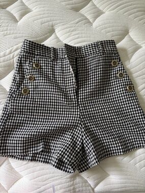 Zara Black & White Houndstooth High-Rise Shorts with Gold Buttons